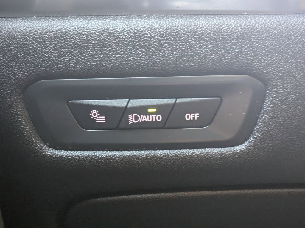 Used 2026 BMW X5 xDrive40i image 26