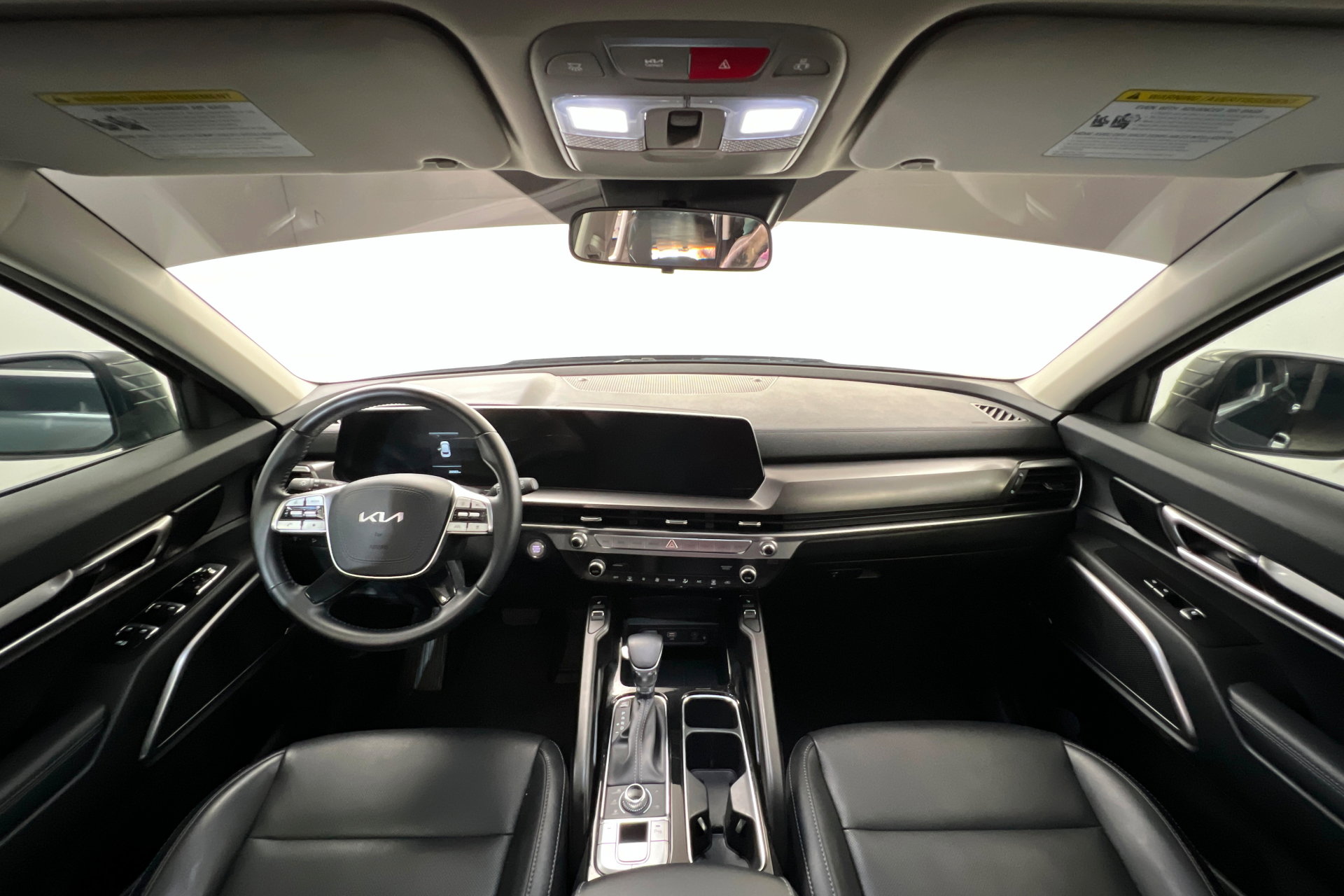 Used 2024 Kia Telluride S w/ S Sunroof Package image 9
