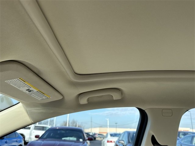 Used 2024 Chevrolet Malibu LT image 14