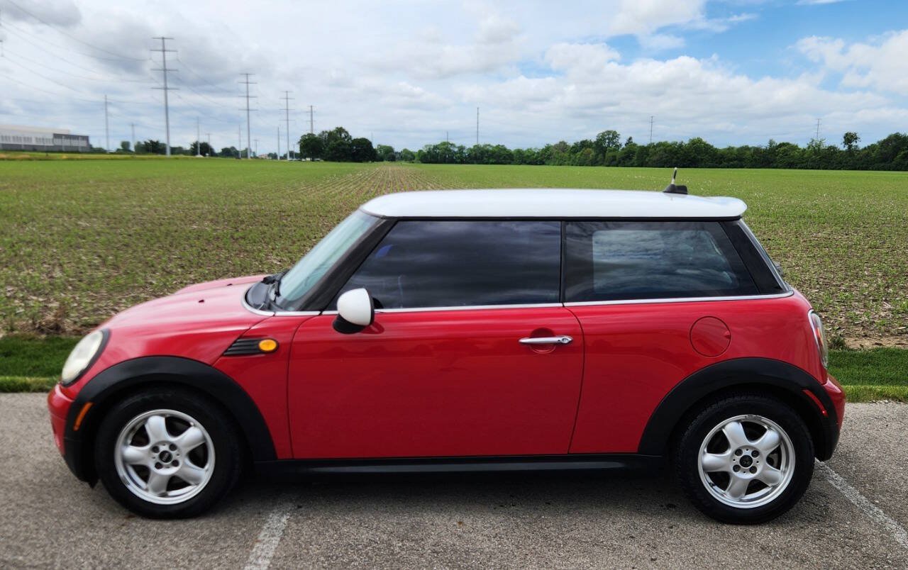 Used 2008 MINI Cooper Hardtop FWD image 2