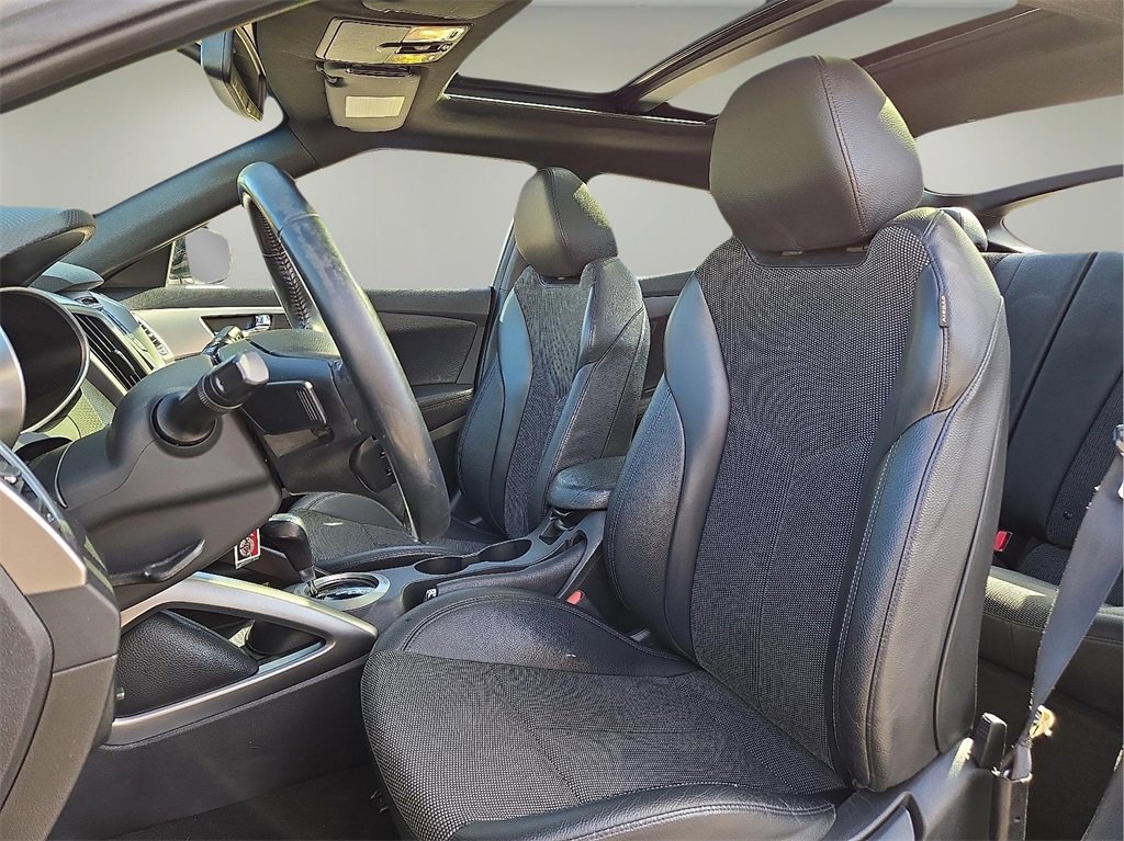 Used 2016 Hyundai Veloster Base w/ Option Group 02 image 14