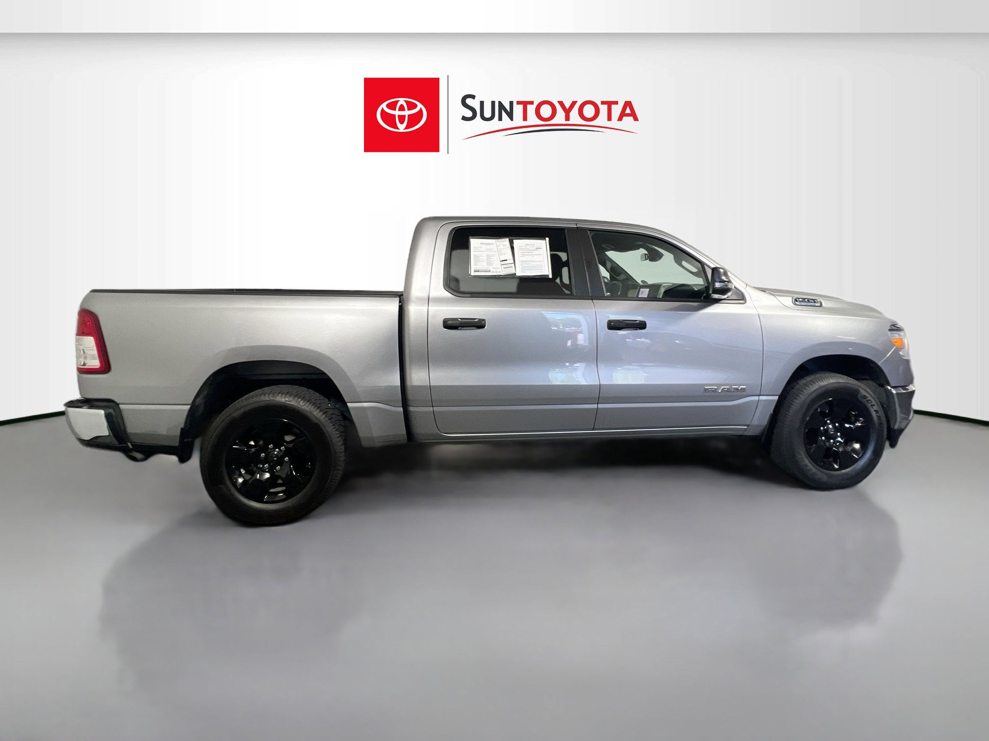 Used 2024 RAM 1500 Big Horn AWD/4WD image 2