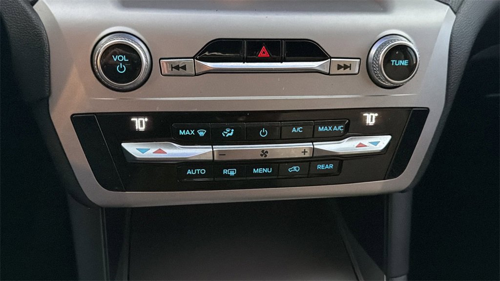 Used 2021 Ford Explorer 2WD image 38