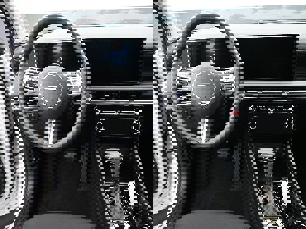 New 2026 Hyundai Tucson SEL FWD image 11