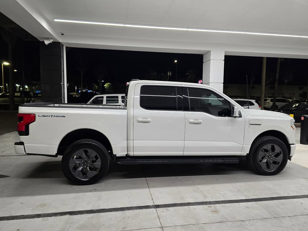 Used 2023 Ford F150 Lightning Lariat AWD/4WD image 9