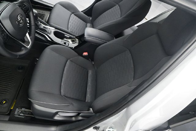 Used 2026 Toyota Corolla SE FWD image 9