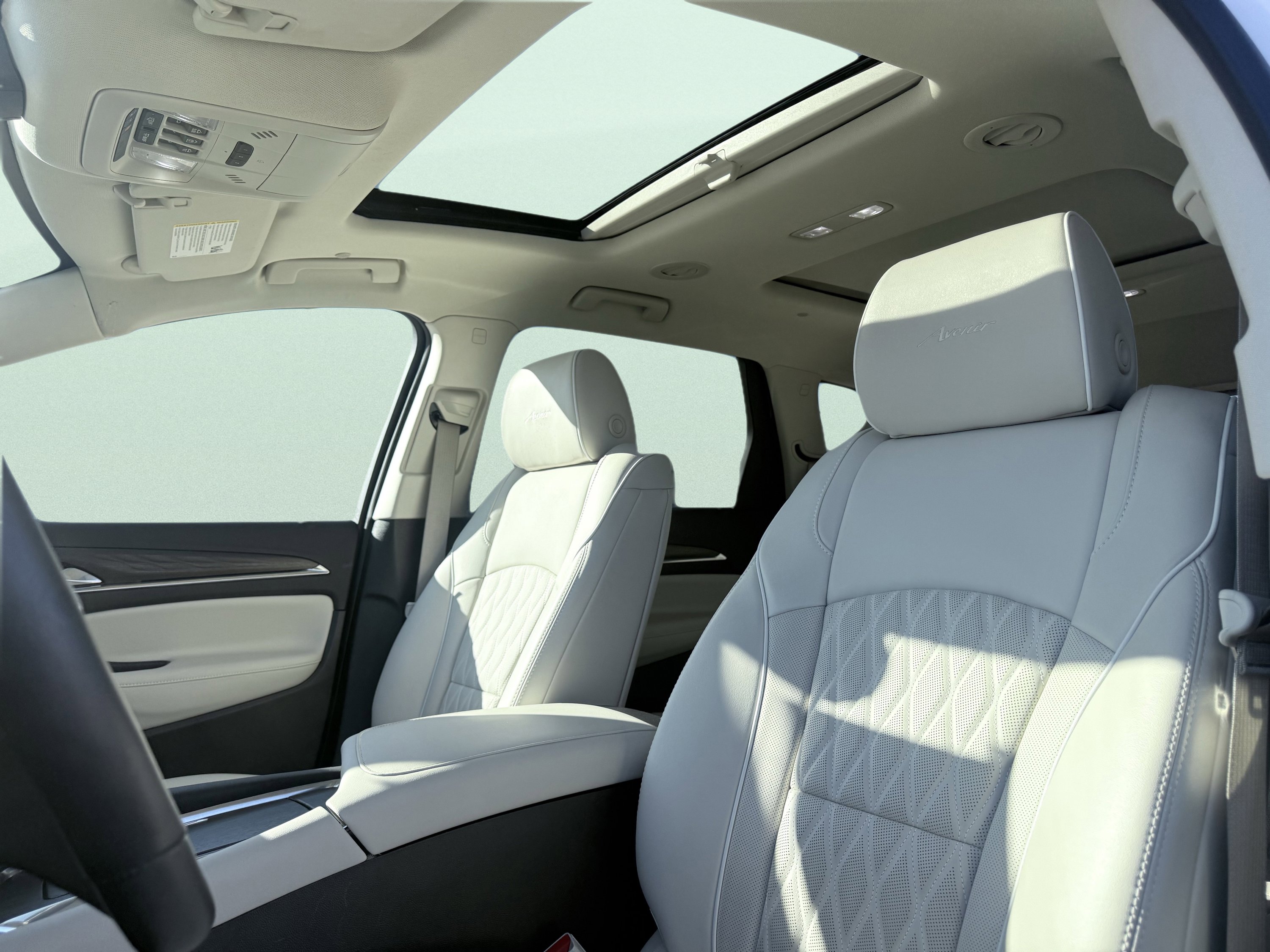 Used 2024 Buick Enclave Avenir w/ LPO, Hit The Road Package image 33