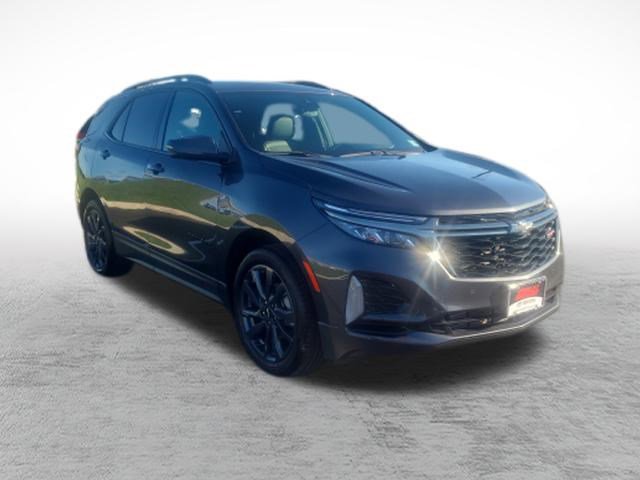 Used 2022 Chevrolet Equinox RS w/ Infotainment Package AWD/4WD image 3