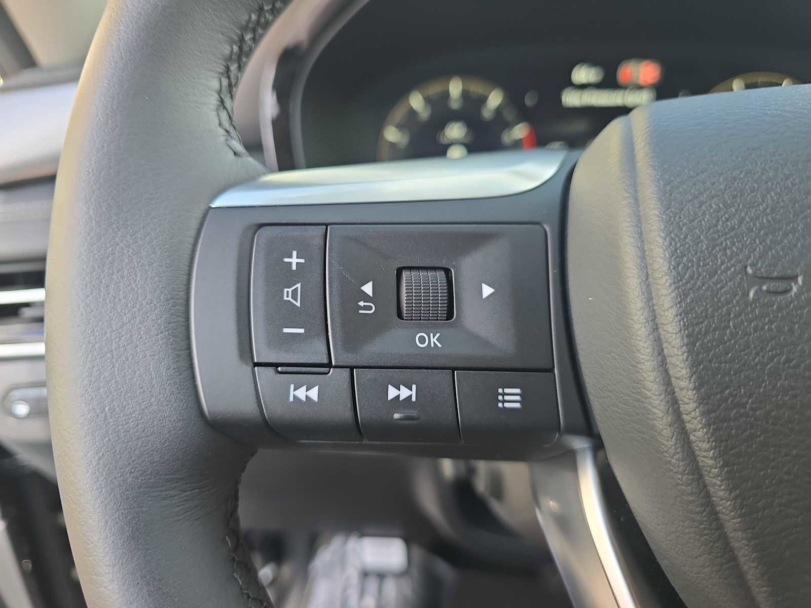 Certified 2026 INFINITI QX60 Luxe w/ Cargo Package image 25