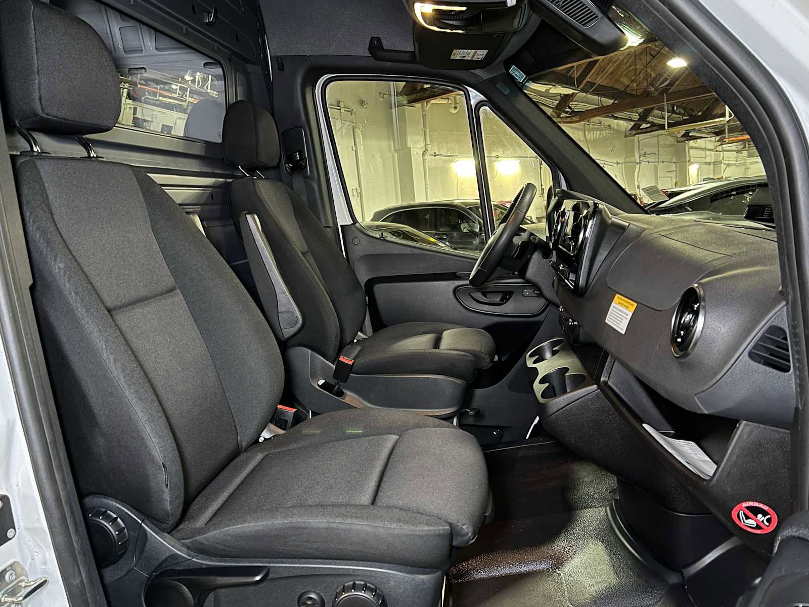 Used 2025 Mercedes-Benz Sprinter 2500 image 12