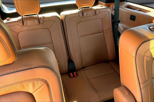 Used 2025 Lincoln Aviator Black Label w/ Black Label Special Edition image 25