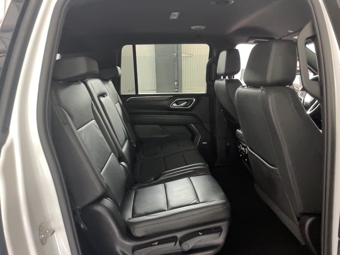Used 2024 Chevrolet Suburban LT AWD/4WD image 13