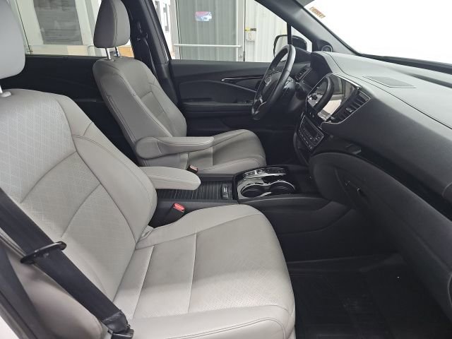 Used 2023 Honda Passport Elite image 12
