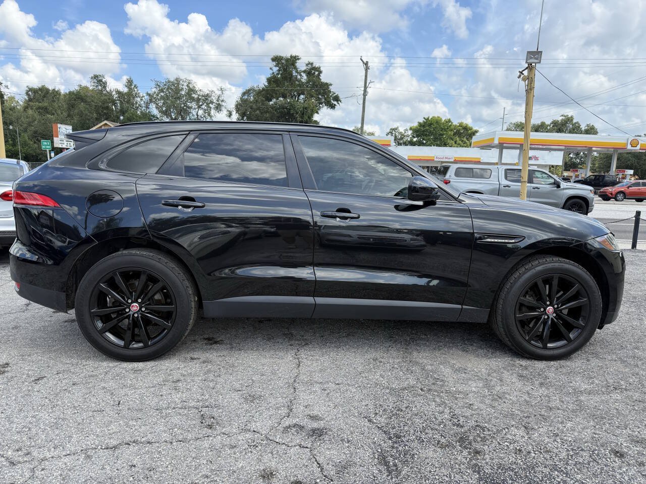Used 2017 Jaguar F-PACE Prestige AWD/4WD image 8