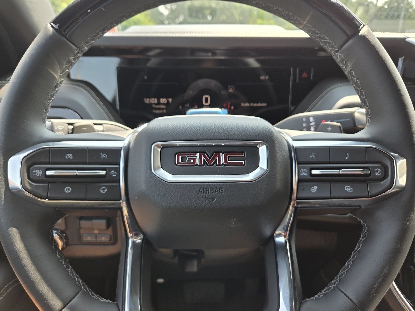 New 2026 GMC Yukon XL Elevation AWD/4WD image 33