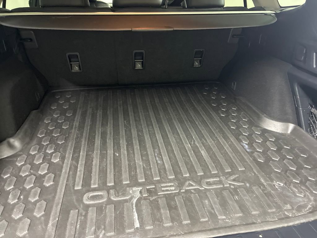 Used 2022 Subaru Outback Limited image 13