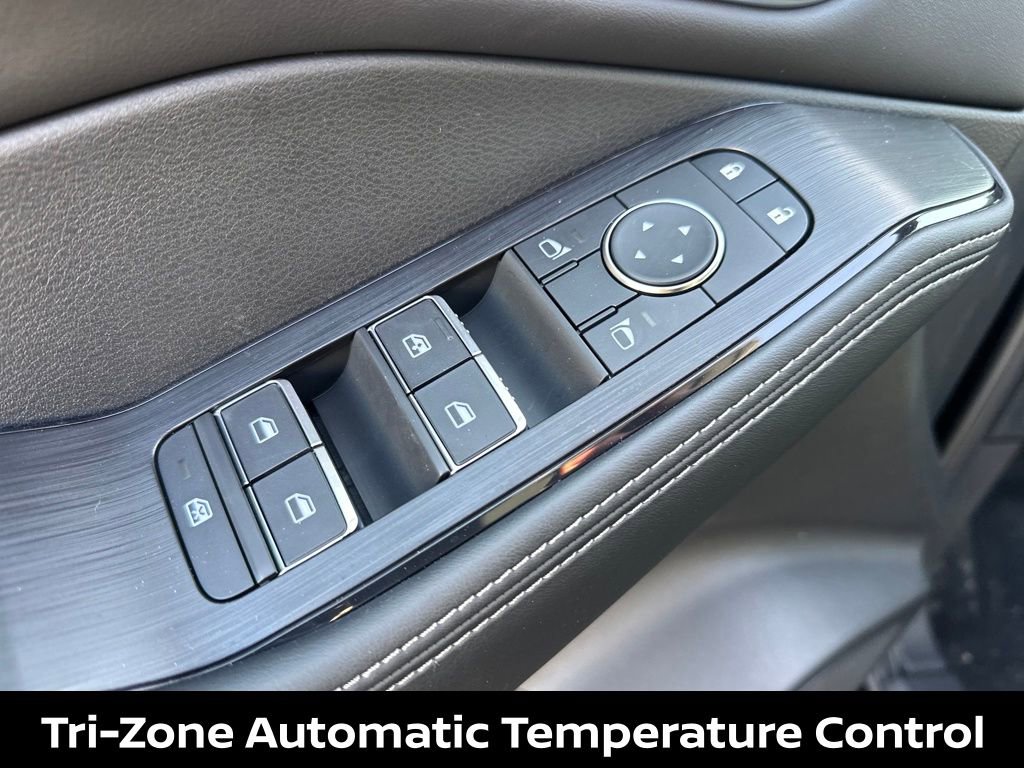 New 2026 Nissan Rogue Platinum w/ Platinum Premium Package AWD/4WD image 14