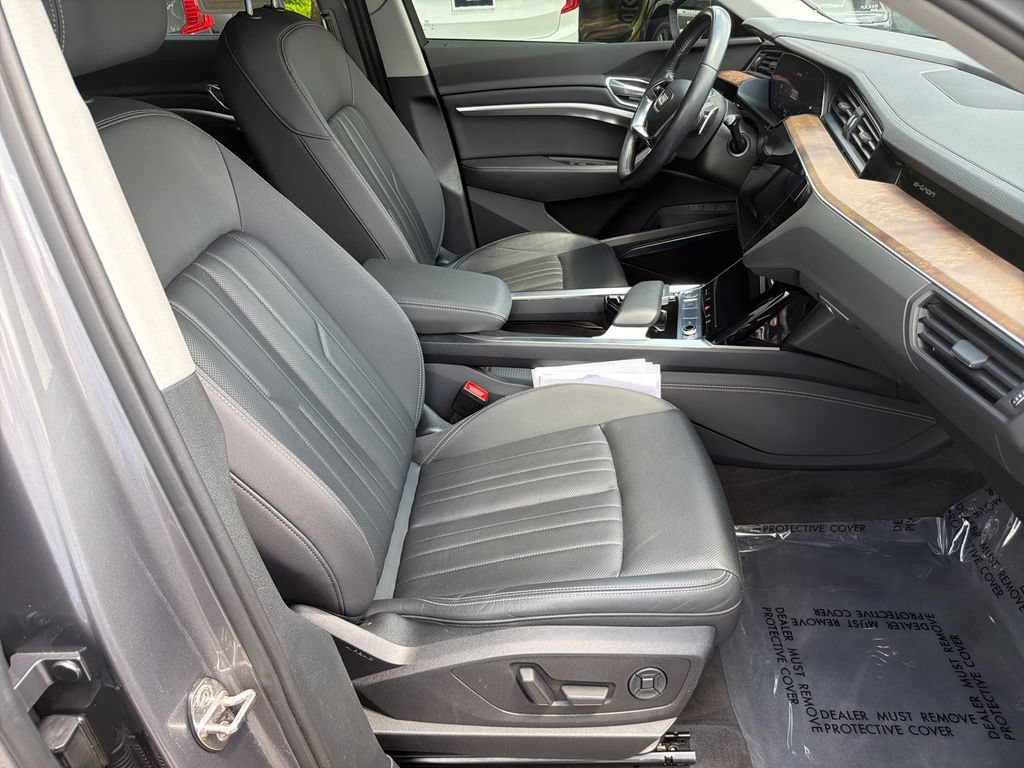 Used 2019 Audi e-tron Premium Plus AWD/4WD image 13