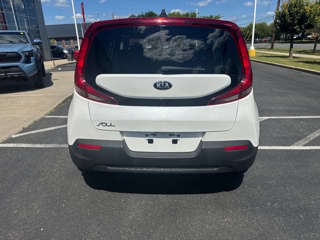 Used 2020 Kia Soul LX FWD video 4
