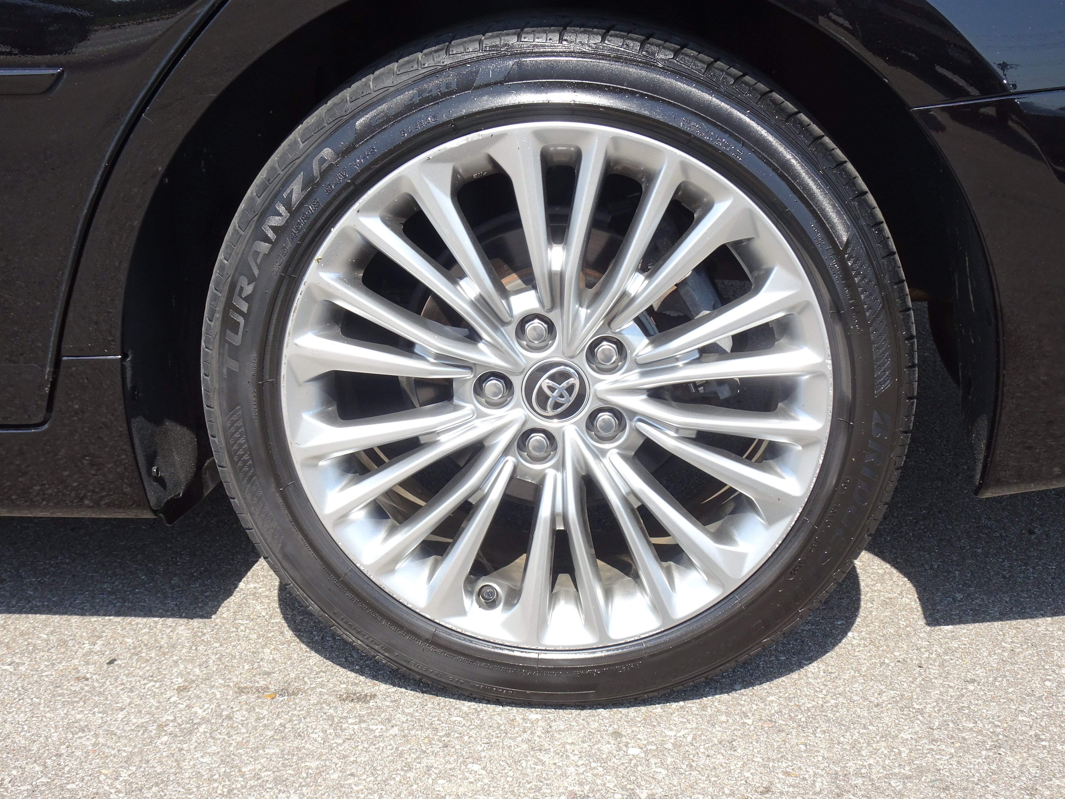 Used 2020 Toyota Avalon Limited w/ Advanced Safety Package FWD image 27