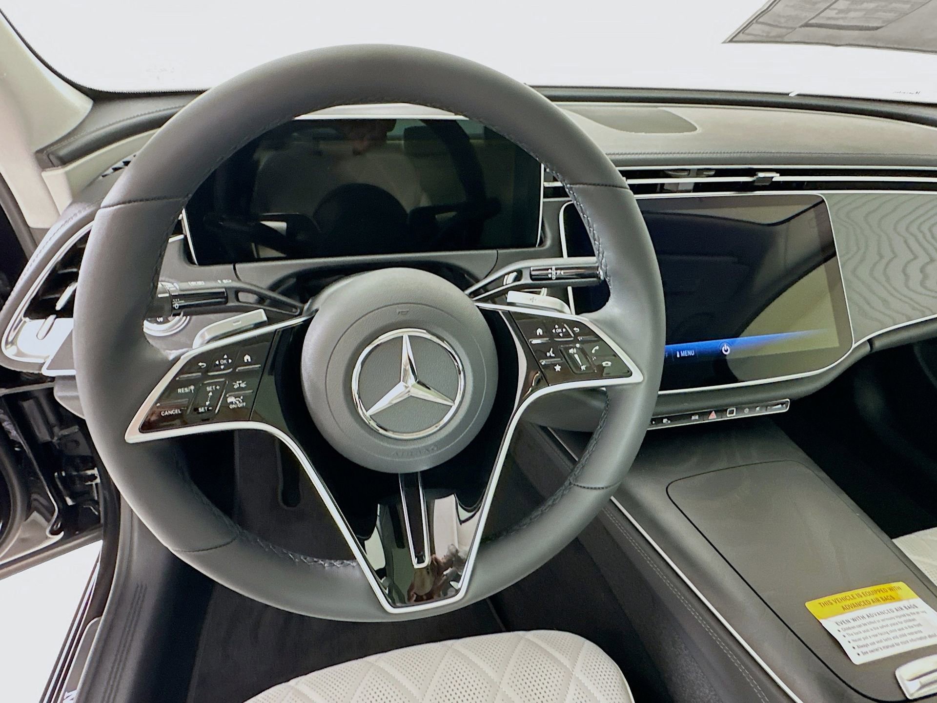 New 2026 Mercedes-Benz E 350 4MATIC Sedan image 12