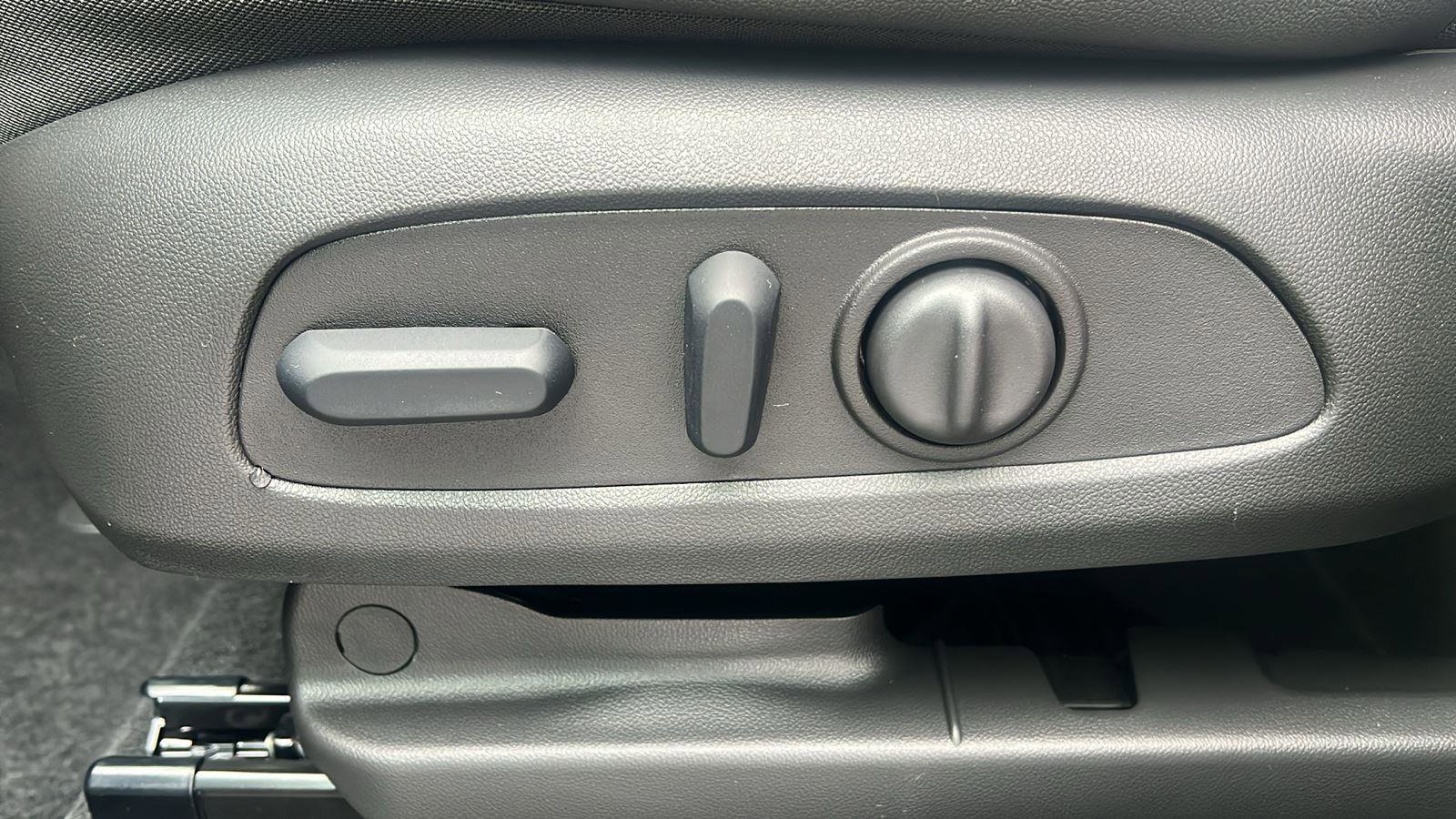 New 2026 Buick Encore GX Sport Touring image 11