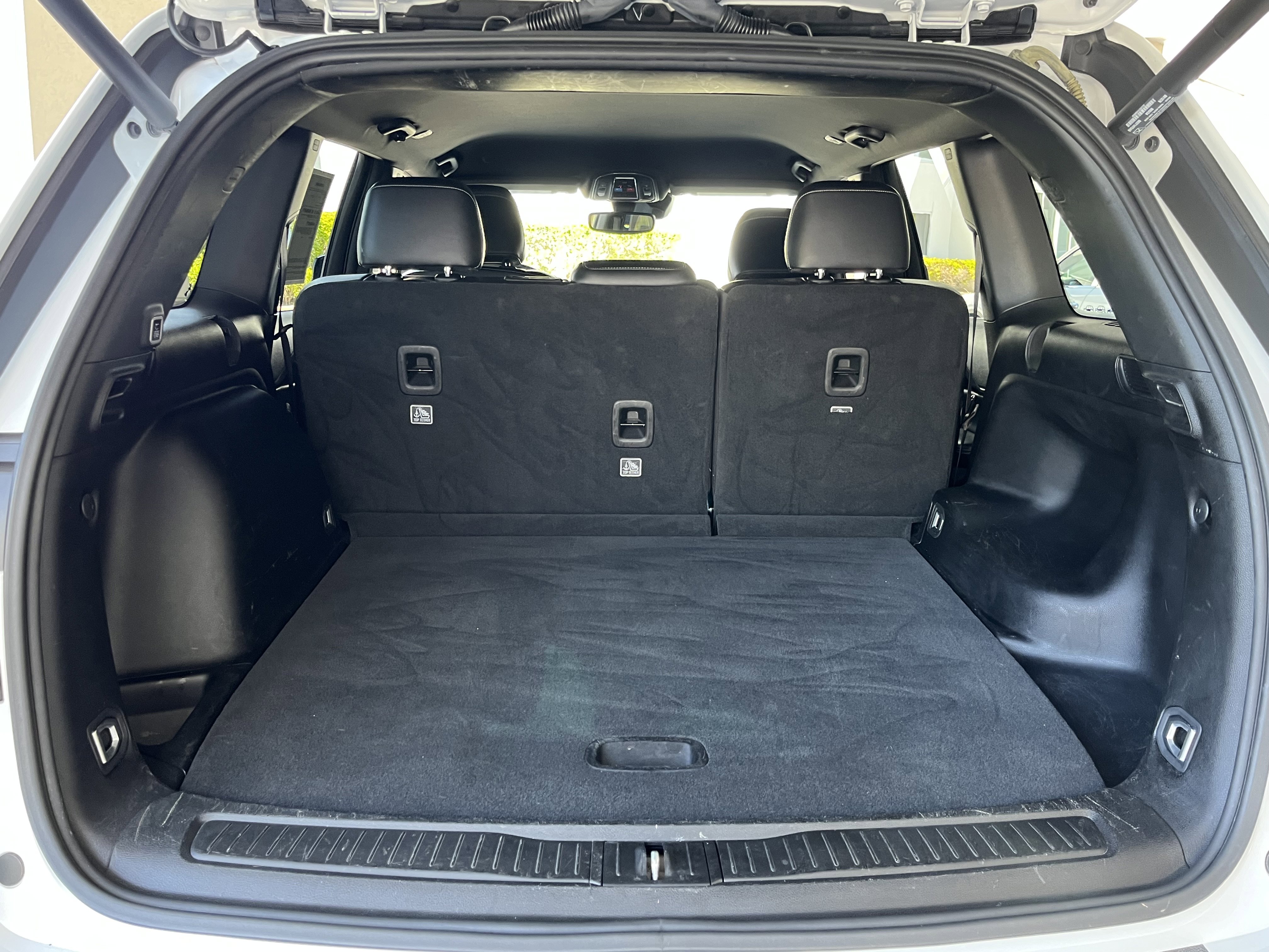 Used 2024 Jeep Grand Cherokee Altitude image 18