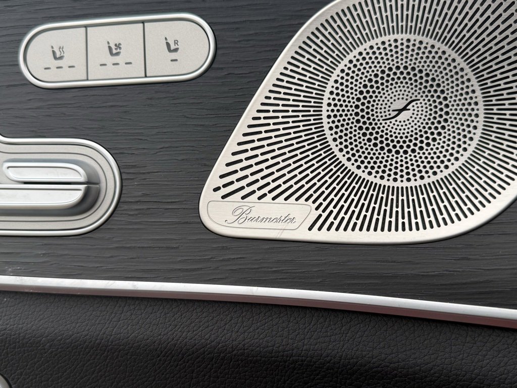 Used 2025 Mercedes-Benz GLS 450 4MATIC image 23