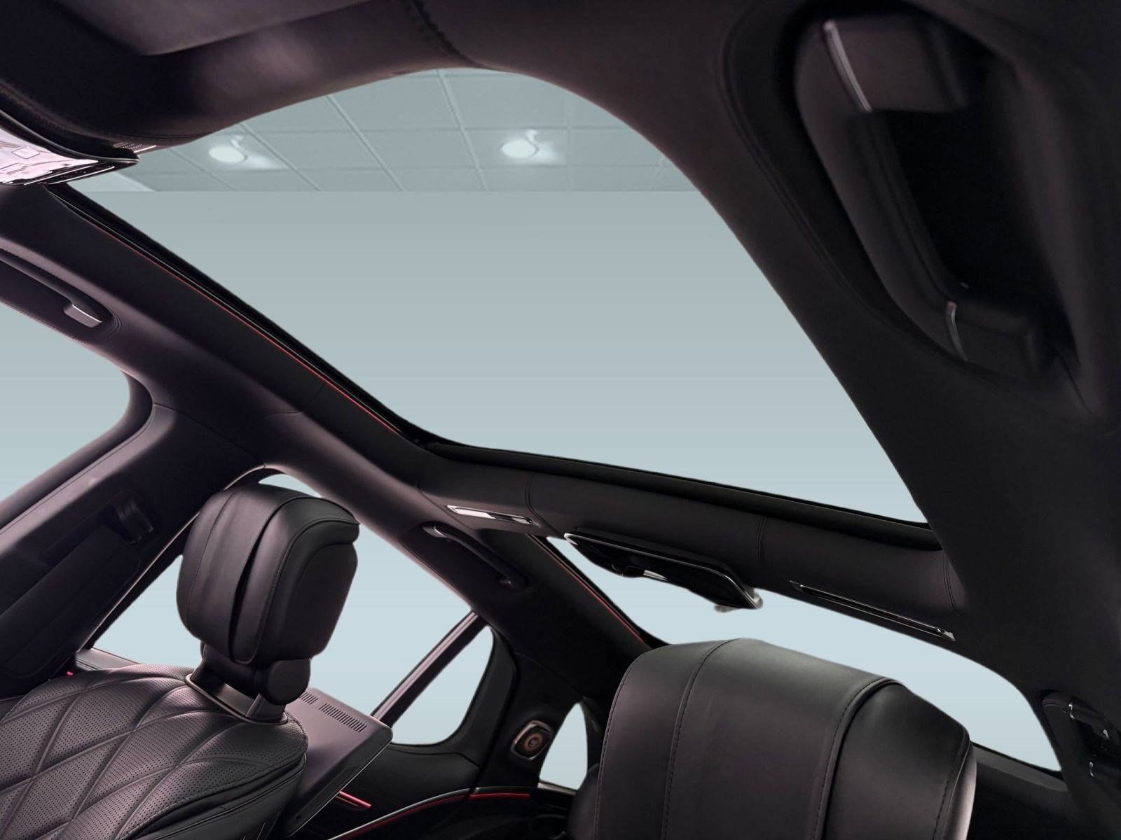 Certified 2024 Mercedes-Benz Maybach EQS 680 4MATIC image 32