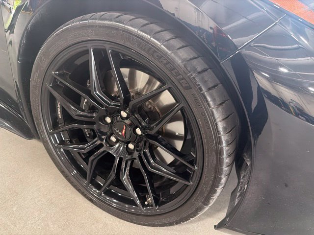 Used 2025 Chevrolet Corvette Z06 RWD image 10
