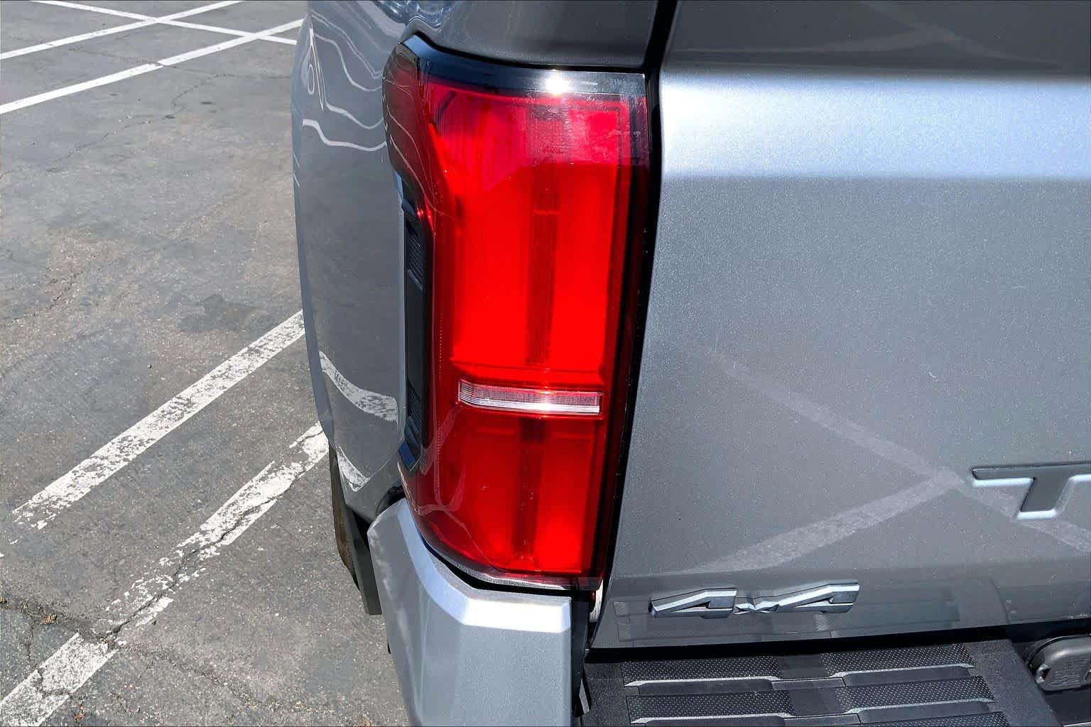 Certified 2024 Toyota Tacoma SR5 AWD/4WD image 27