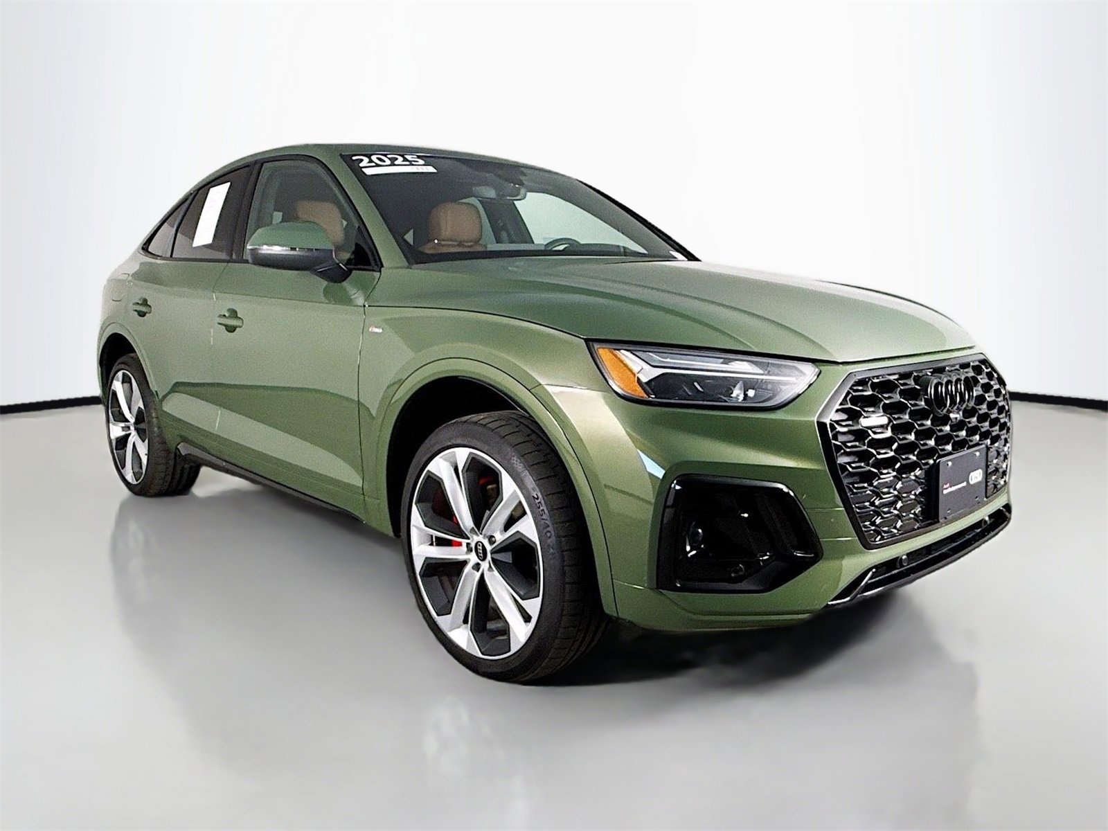 Certified 2025 Audi Q5 2.0T Premium Plus w/ Premium Plus Package