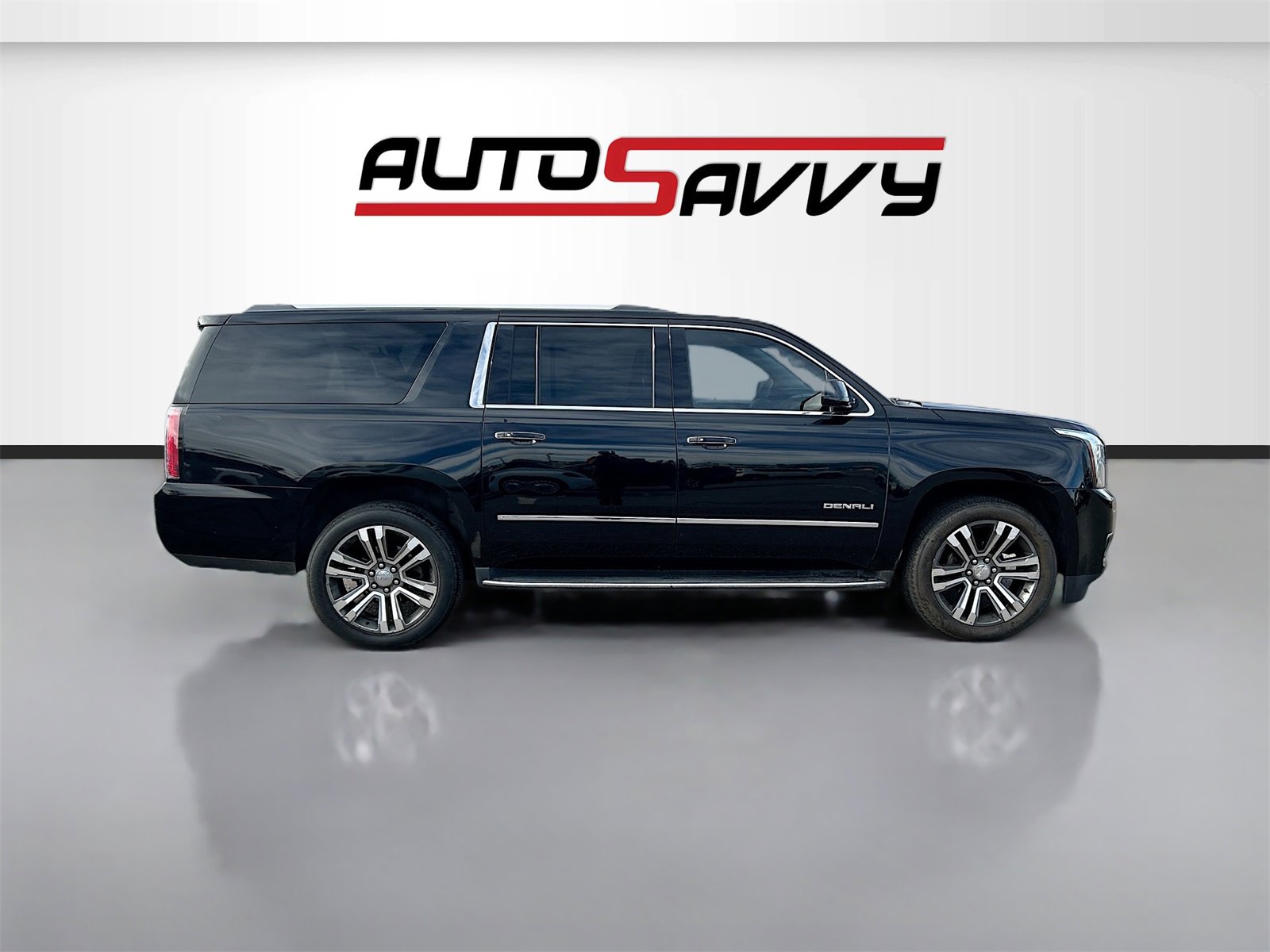 Used 2019 GMC Yukon XL Denali w/ Open Road Package image 8