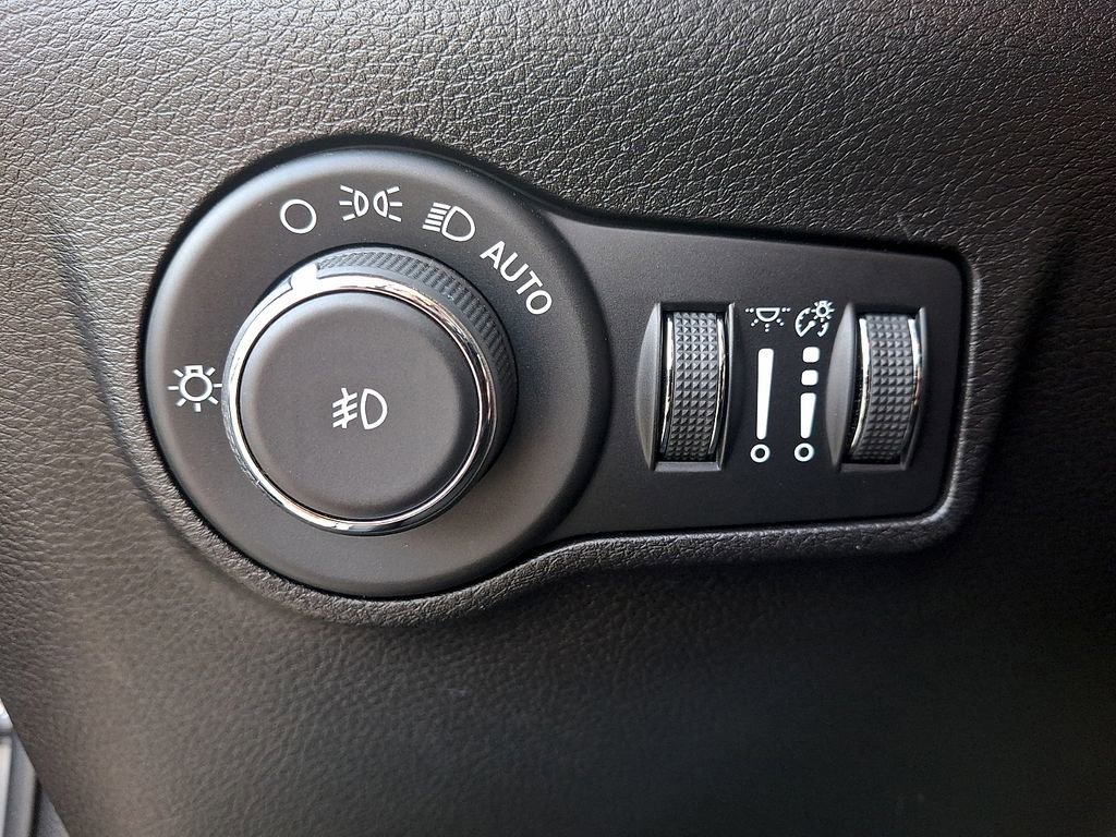 Used 2022 Jeep Compass Trailhawk image 24