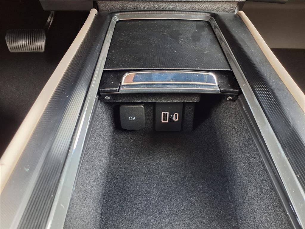 New 2026 Lincoln Corsair Premiere image 7