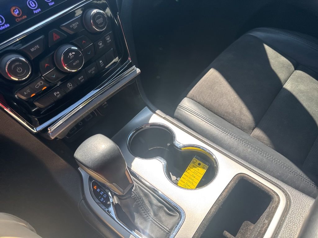 Used 2019 Jeep Grand Cherokee Altitude AWD/4WD image 24