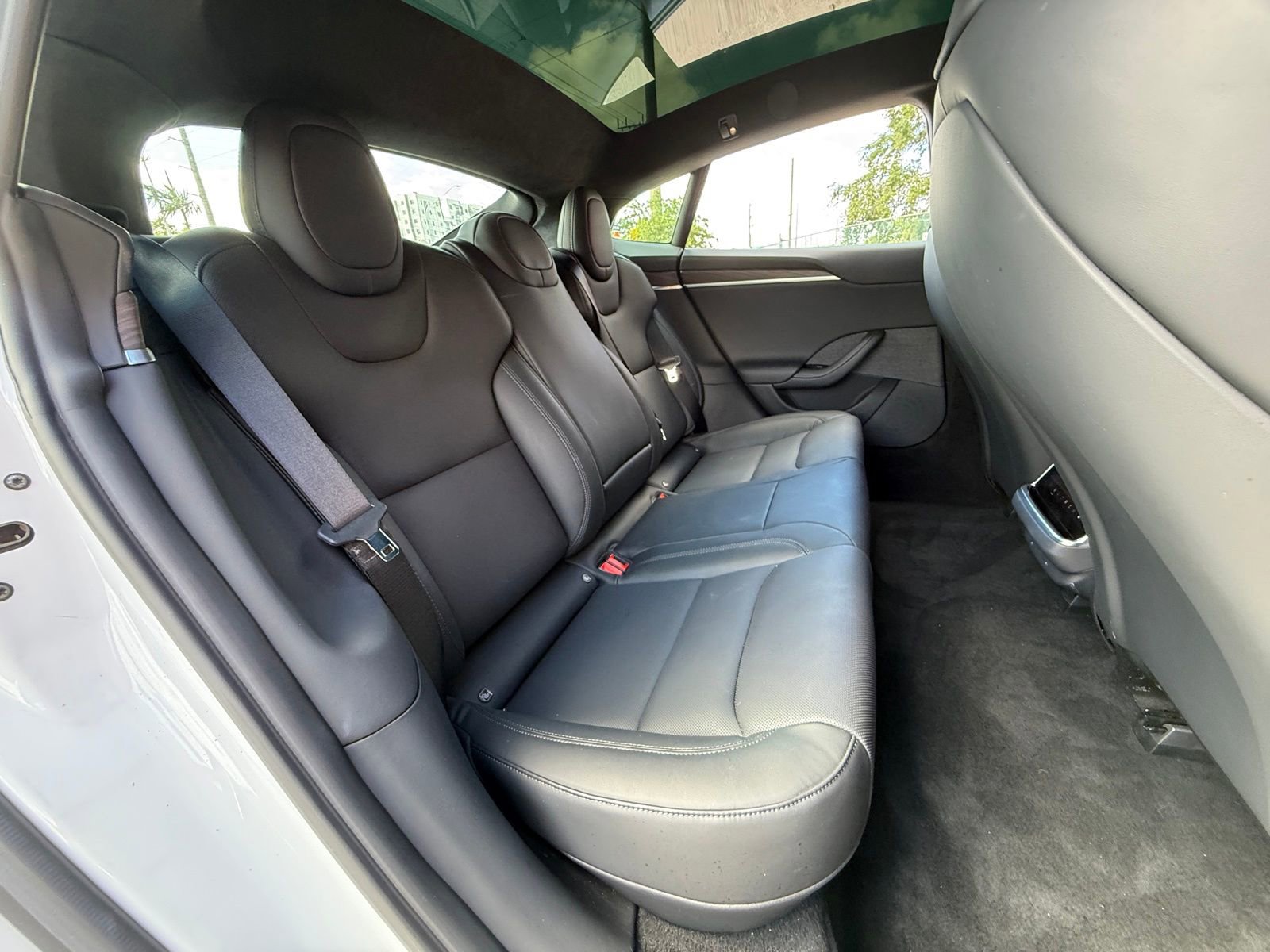 Used 2022 Tesla Model S AWD/4WD image 15