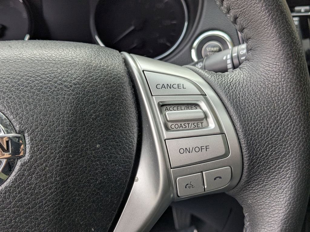 Used 2016 Nissan Rogue SL w/ SL Premium Package AWD/4WD image 17
