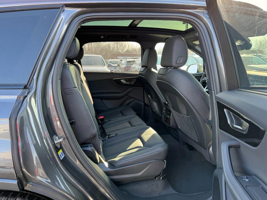 New 2026 Audi Q7 3.0T Premium Plus image 7