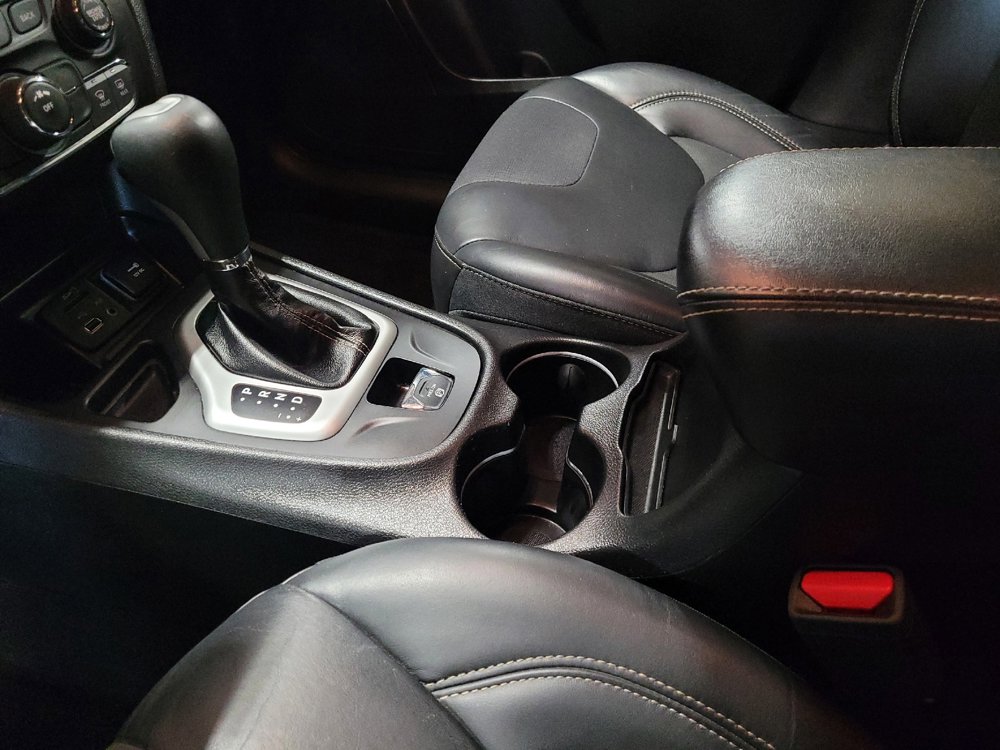 Used 2018 Jeep Cherokee Latitude Plus image 26