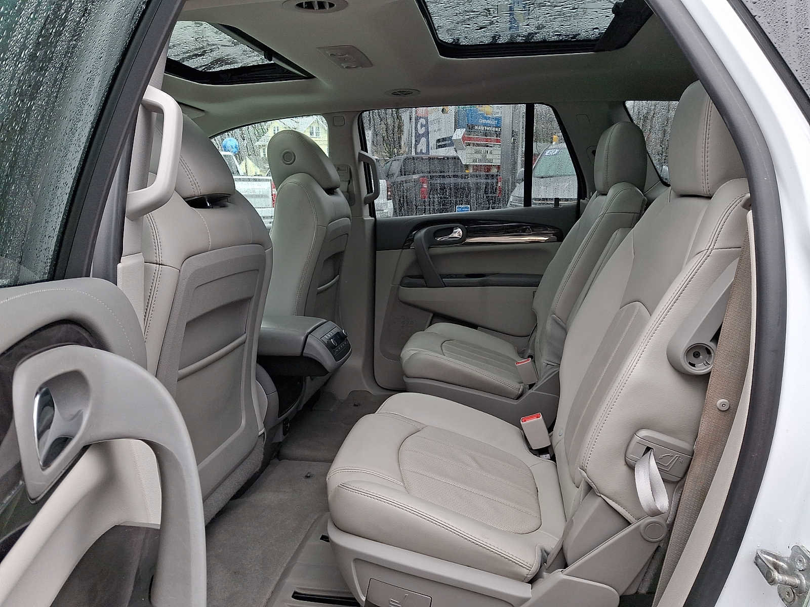 Used 2017 Buick Enclave Leather image 10