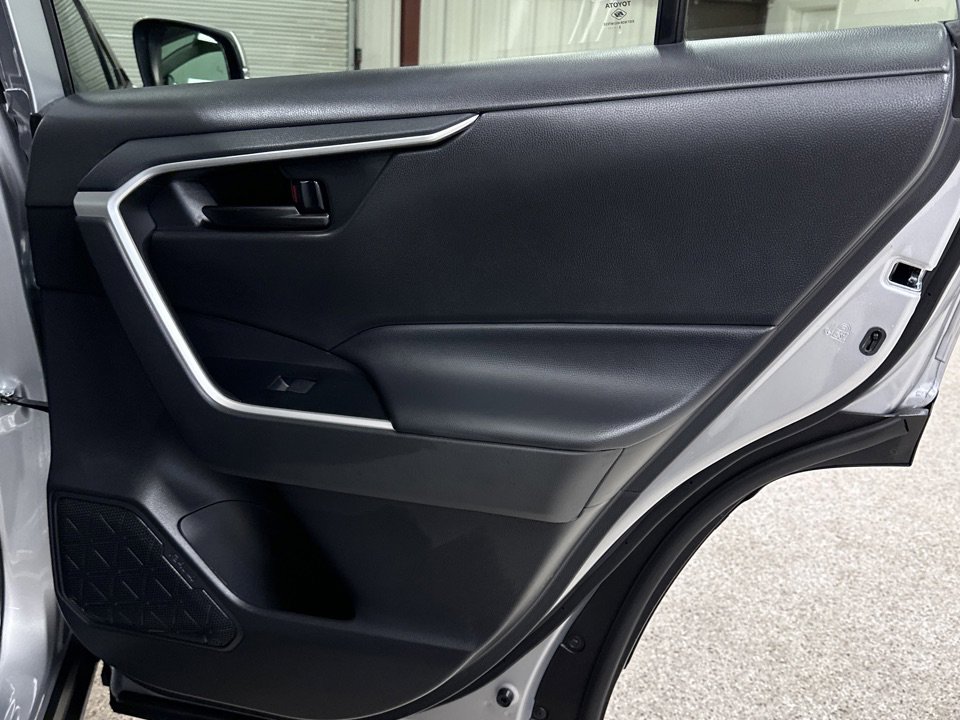 Used 2023 Toyota RAV4 LE image 19