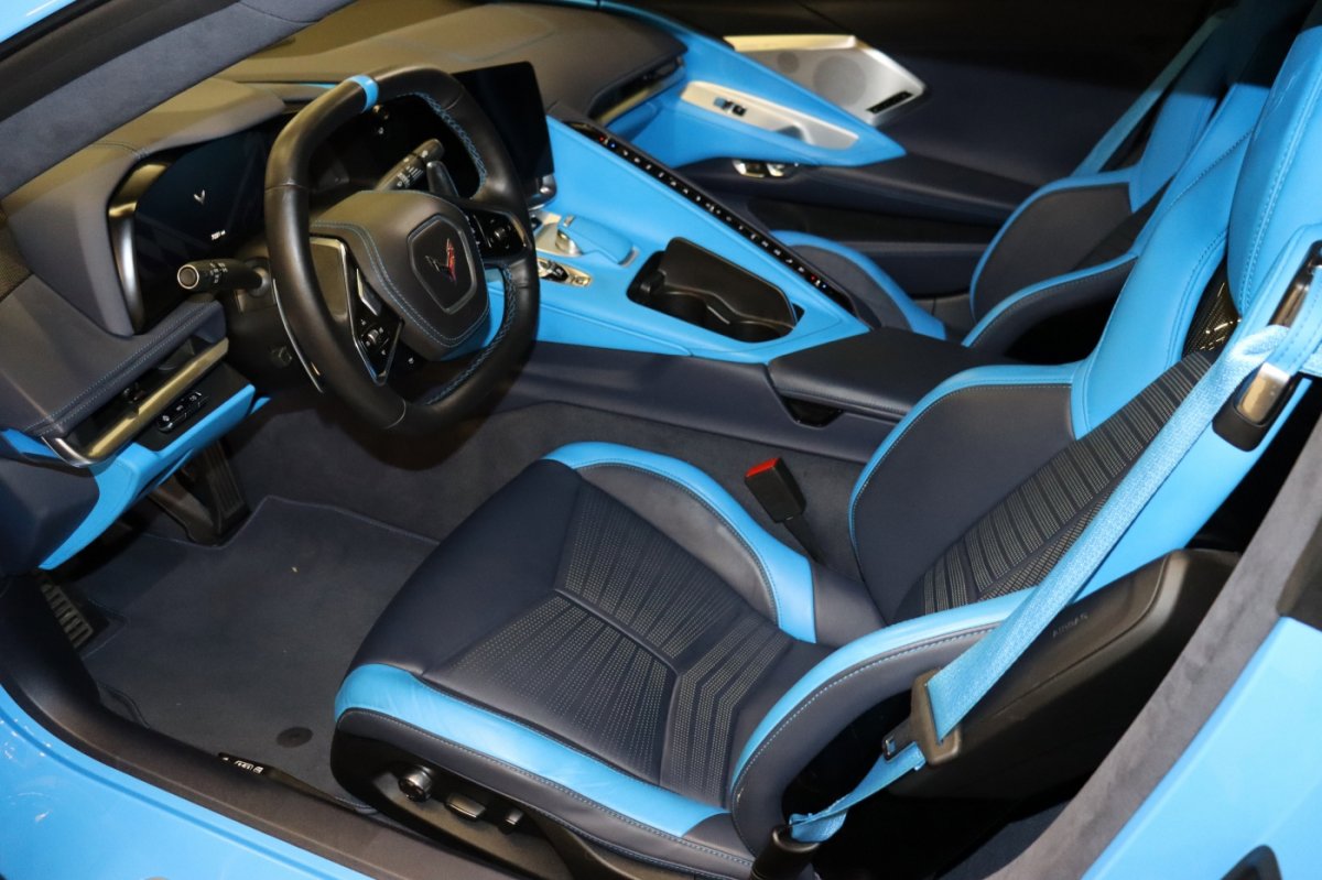 Used 2023 Chevrolet Corvette Stingray Premium Cpe w/ 3LT RWD image 10