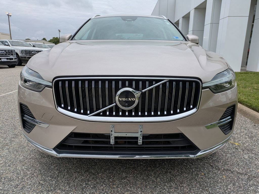 Used 2023 Volvo XC60 B5 Ultimate w/ Climate Package AWD/4WD image 9