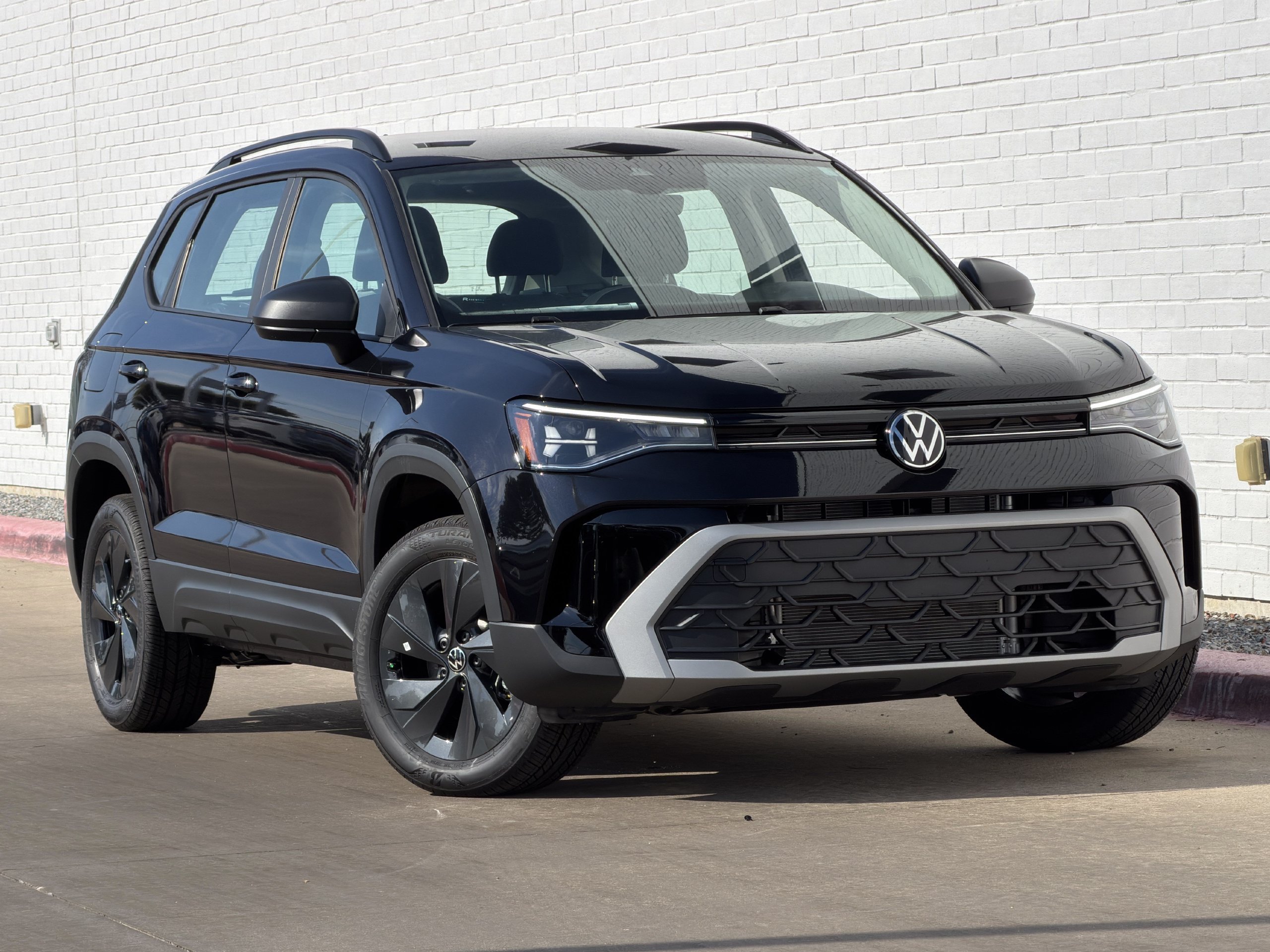 New 2027 Volkswagen Taos S FWD image 2