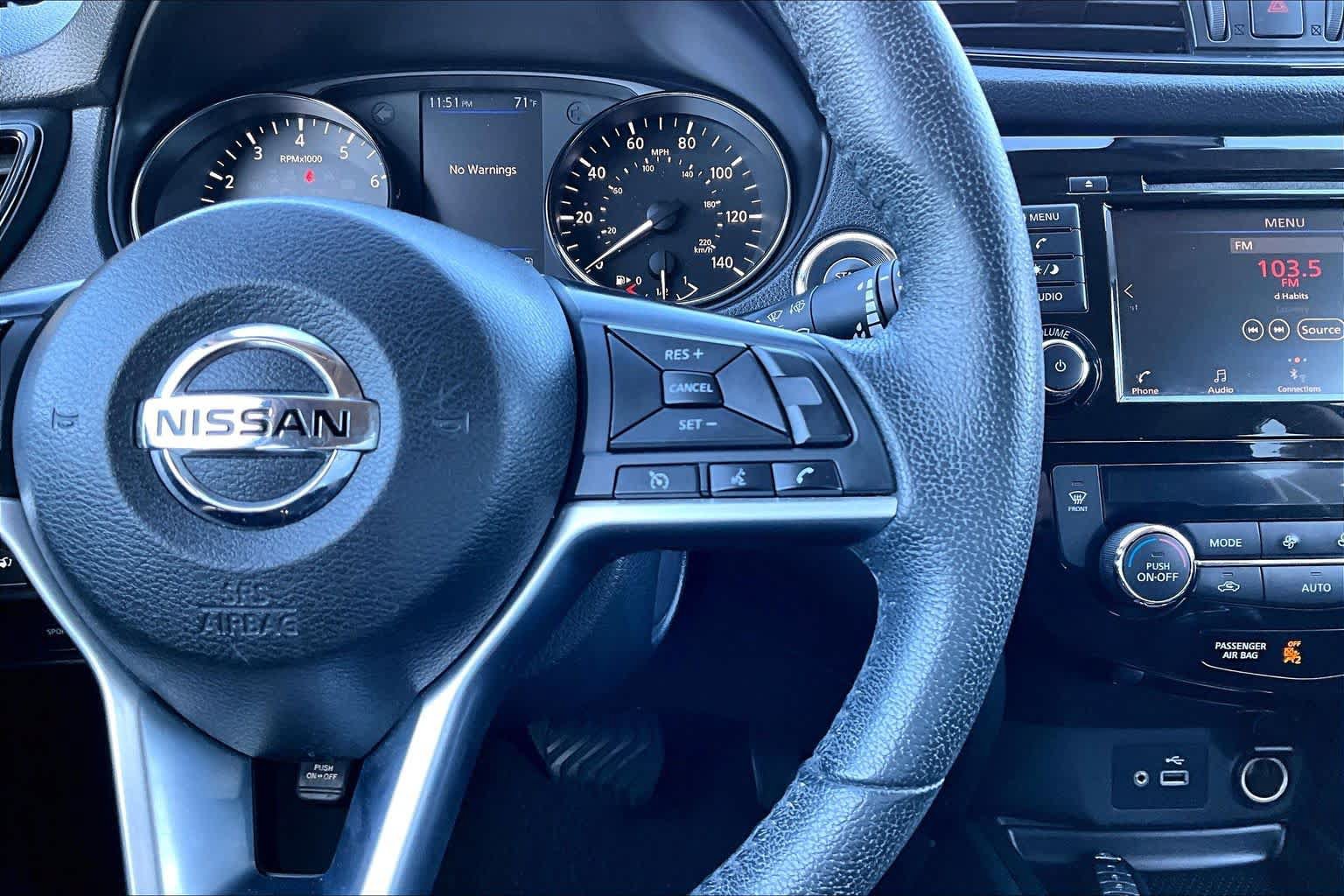 Used 2019 Nissan Rogue SV FWD image 24