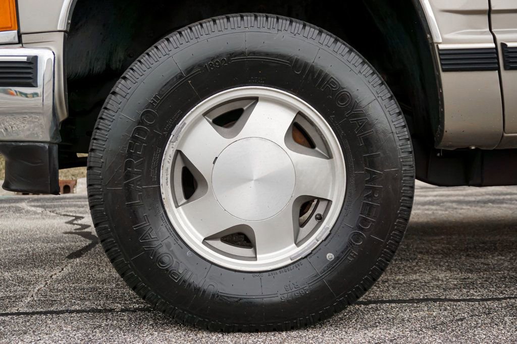 Used 1998 Chevrolet Silverado 1500 4x4 Extended Cab w/ Preferred Equipment Group 2 image 34