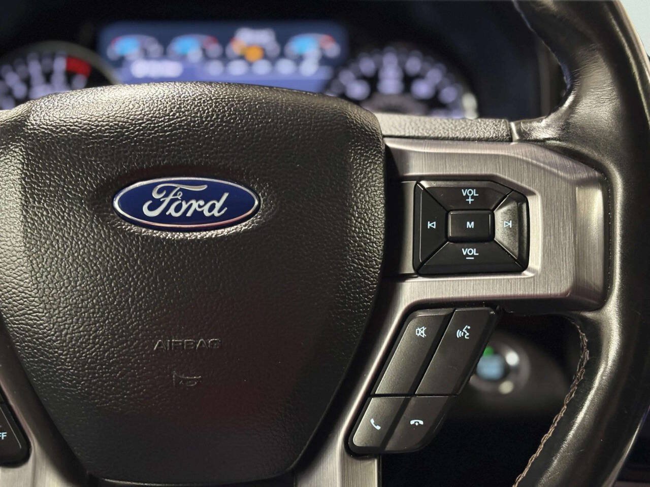Used 2019 Ford Expedition Platinum AWD/4WD image 37