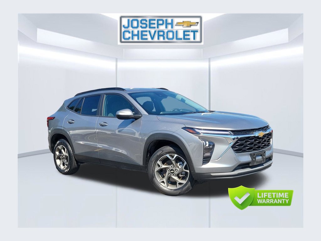 Used 2025 Chevrolet Trax LT FWD 360° Tour