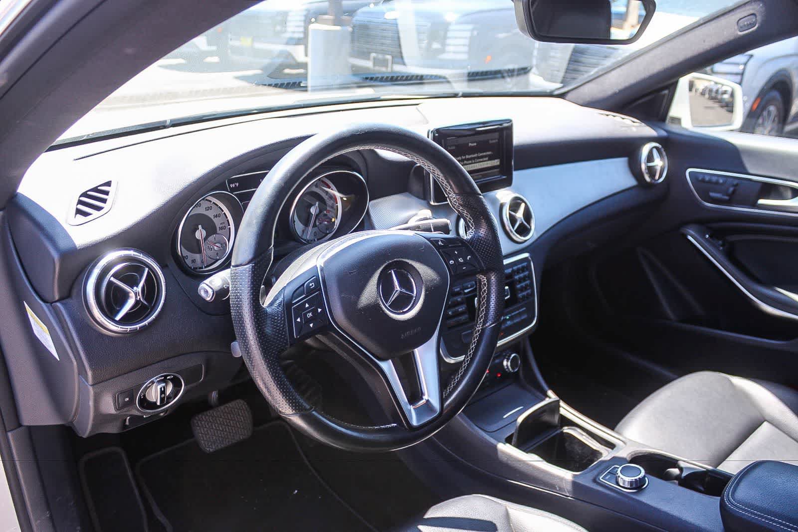 Used 2014 Mercedes-Benz CLA 250 image 22